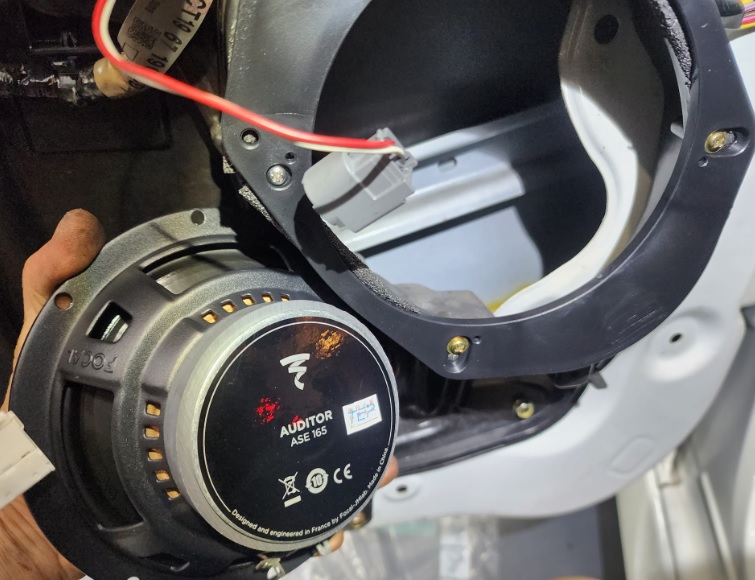 ASE 165 lắp cánh xe