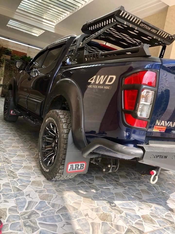 chắn bùn xe bán tải Navara